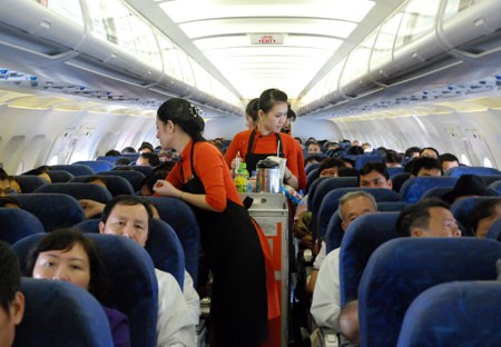 Ngày 21/2/2012, Vietnam Airlines chính thức thông báo vừa tiếp nhận quyền đại diện phần vốn nhà nước Hãng hàng không Jetstar Pacific Airlines từ Tổng Cty Đầu tư và Kinh doanh vốn nhà nước (SCIC).